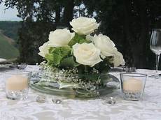 centro fiori matrimonio centrotavola con bianche in vaso di vetro centro fiori matrimonio centrotavola con bianche in vaso di vetro