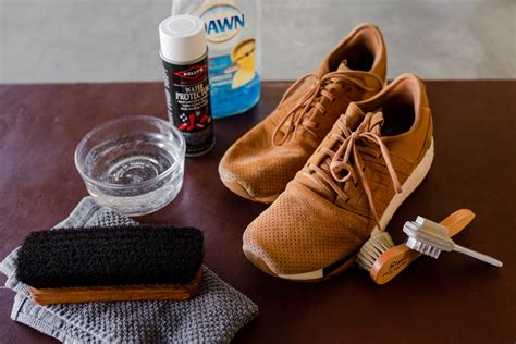 How to Clean Soft Leather Shoes? The Ultimate Guide | StepFlick.com