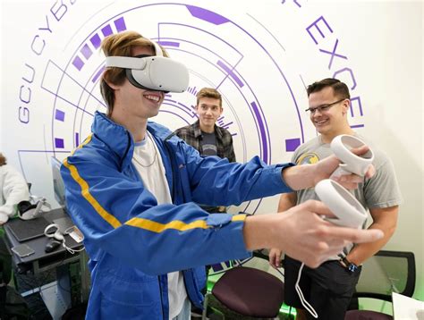 Colleges with Virtual Reality Program 的图像结果