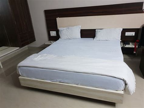 GARUDA INN A/C (Rajahmundry, Andhra Pradesh) - Lodge Reviews, Photos ...