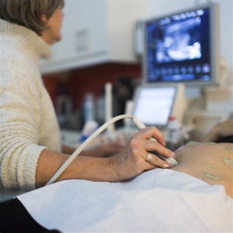 Ultrasonographic Fetal Adrenal Gland Measurement for Predicting Labor ...