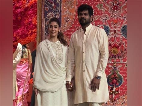 नयनतारा अंबानी परिवार की गणेश चतुर्थी उत्सव में हुईं स्पॉट