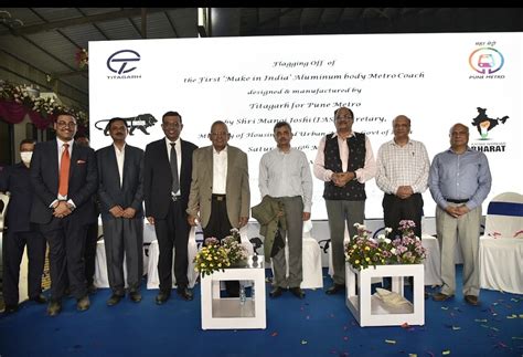 India's first Aluminium body metro train manufactured by Titagarh ...