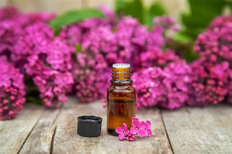 Page 3 | Lilac essential oil Images - Free Download on Freepik