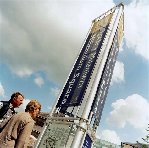 External Signage 的图像结果