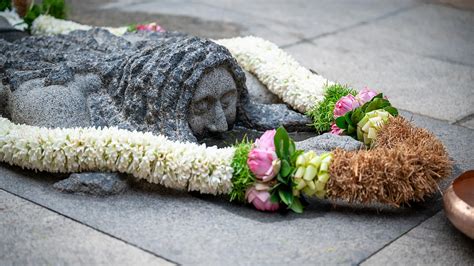 Sadhguru Answers Questions About Hinduism, Hindutva, And The ...