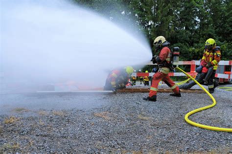 Siehe zugehöriges Bilddetail. Atemschutz-Einsatztrainingskurs Modul 1b