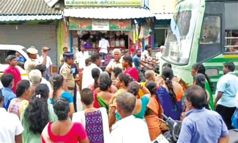 Protest against Kanchi PHC over death of mom, baby