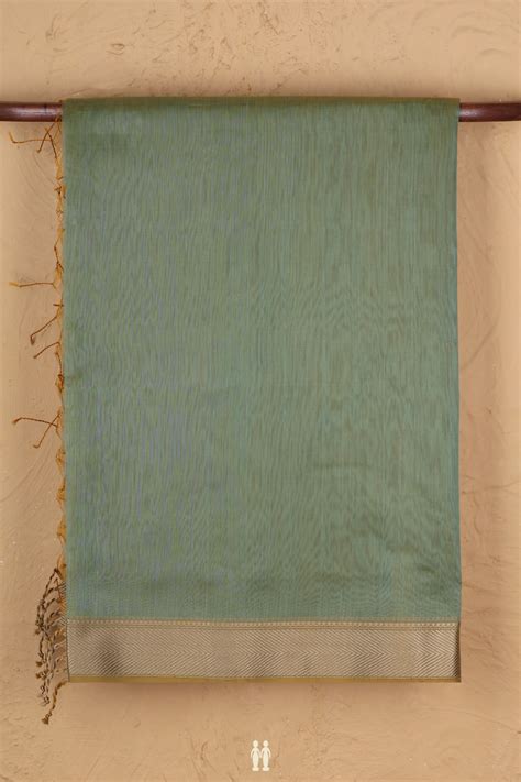 Maheswari Silk Cotton Saree In Dual Tone With Arrow Border