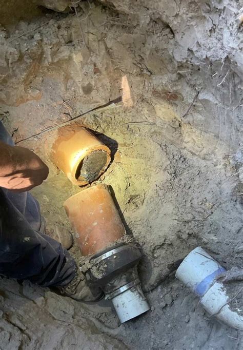 Sewer Pipe Repair 的图像结果