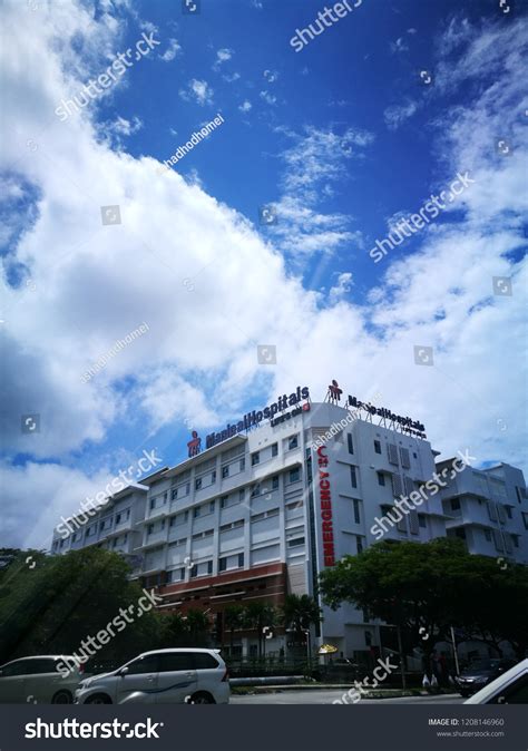 Manipal Local People 的图像结果