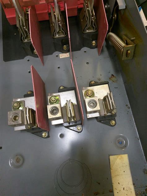 Square D H364 E2 200a Fusible Safety Switch | Ubuy India