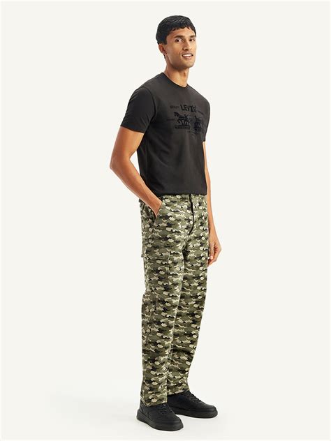 Men's Olive Regular Fit Cargo Trousers – Levis India Store