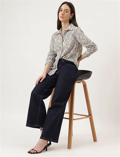 Printed Regular Fit Casual Shirt