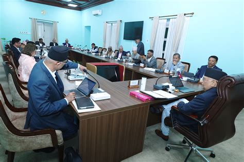 सिंहदरबारमा मन्त्रिपरिषद् बैठक जारी