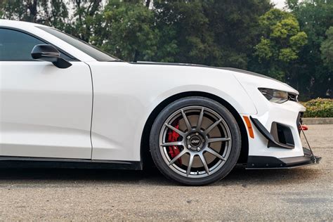 Chevrolet 6th Gen Camaro ZL1 1LE with 19" SM-10 Wheels in Anthracite