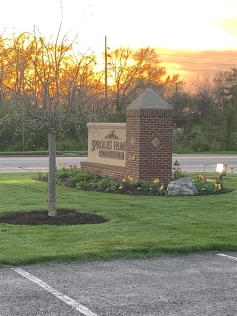 Sproles Family Funeral Home - Home