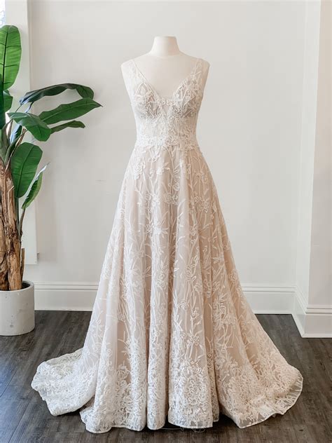 Sample Sale, Size 24, Wedding Dresses Lace, Gowns, Bridal, Fashion, Vestidos, Moda, Dresses
