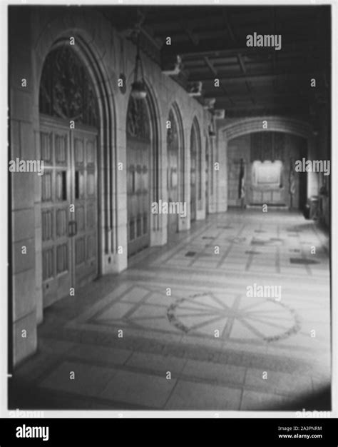 St. Thomas Church, 53rd St. and 5th Ave., New York City Stock Photo - Alamy