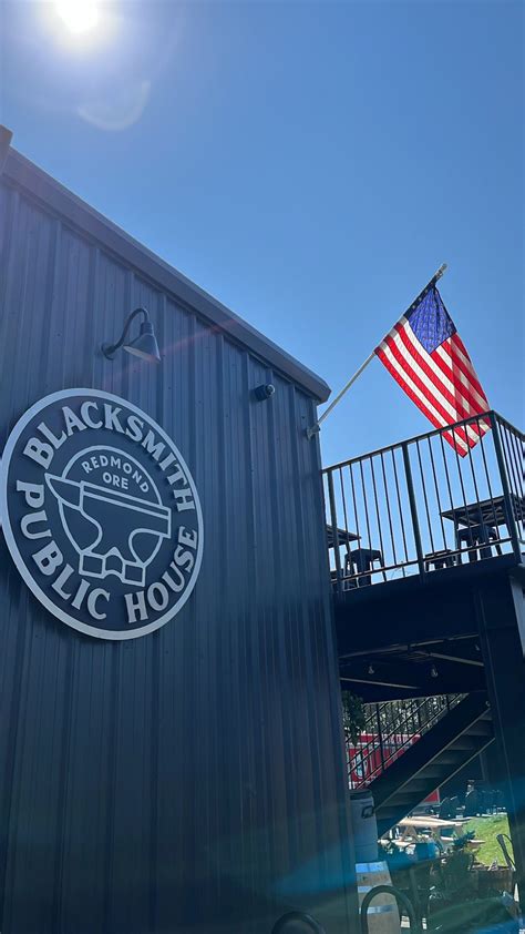 Redmond Library - Visit Redmond Oregon