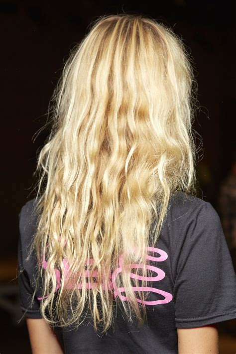 Permanent Beach Waves: What You Need to ... | Beach wave hair, Wave ...