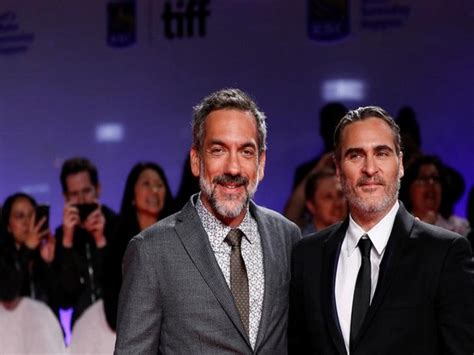 Todd Phillips, Joaquin Phoenix address controversy around violence in ...