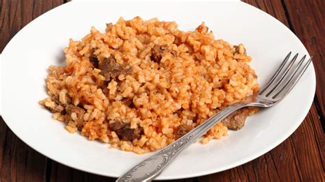 What to Serve With Spanish Rice: 10 Best Pairings