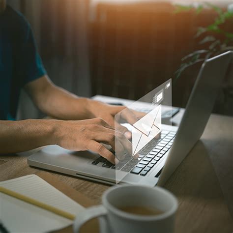 Check Email Computer 的图像结果