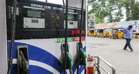 Mumbaikars, If There Is No Mask, There's No Petrol For You: Say Petrol ...