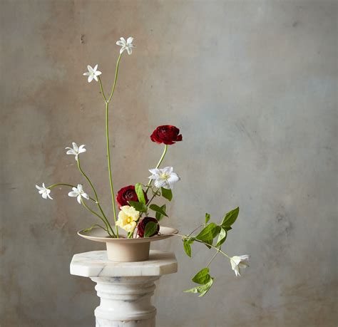 Our Favorite Ikebana Flower Arrangements – The Floral Society
