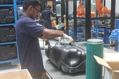 2013 Lightweighting Special:TI Auto makes plastic fuel tanks even ...