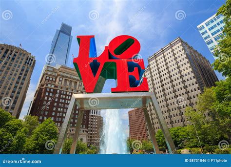 Love Statue in Philadelphia Editorial Photo - Image of public, love ...