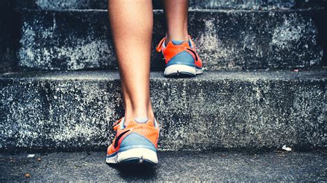 Running Feet 的图像结果