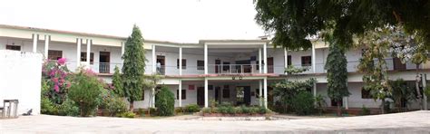 Matoshri Gangamma Veerappa Chiniwar Arts, Commerce & Science College ...