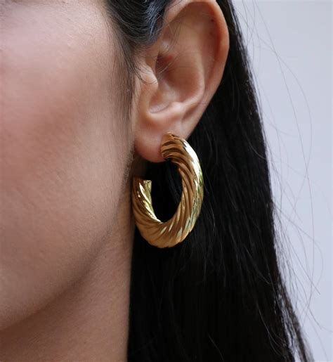 Dubai Hoops – moon soul