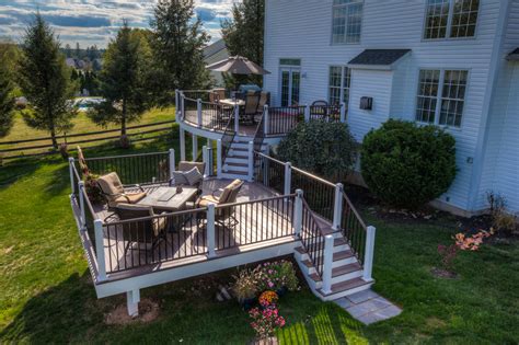 Split Level Home Deck Ideas - Design Talk