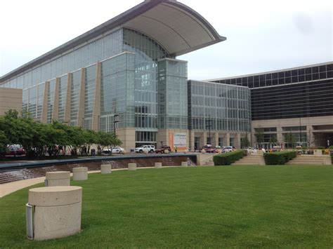 McCormick Place convention center attendance inched up in 2014 | Crain ...