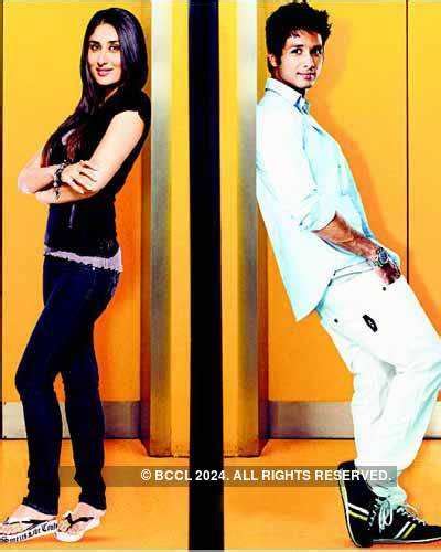 Kareena Kapoor Khan is obsessed with Taimur Pics | Kareena Kapoor Khan ...