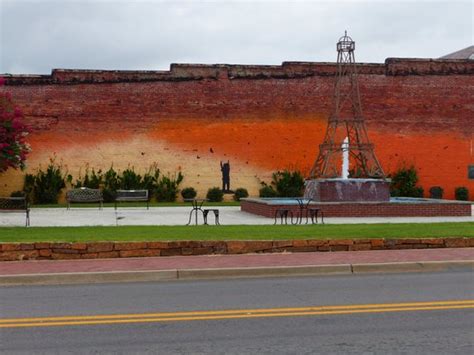 My favorite town in Arkansas! - Reviews, Photos - Eiffel Tower Park ...