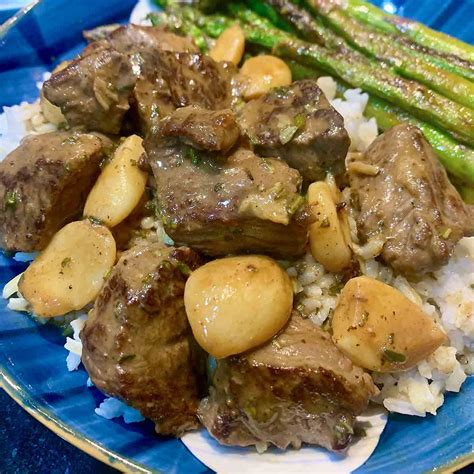 Stir-Fried Beef with Garlic Sauce – Leite's Culinaria