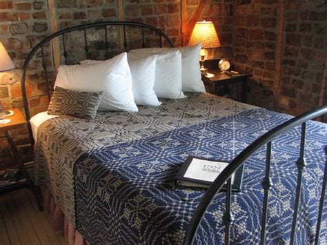 BLACKSMITH INN ON THE SHORE (Baileys Harbor, WI - Door County) - B&B ...