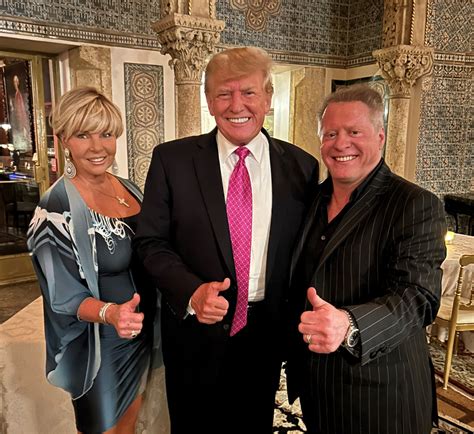 Wayne Allyn Root and Donald Trump Pose for Pic at Mar-A-Lago – TALKERS ...