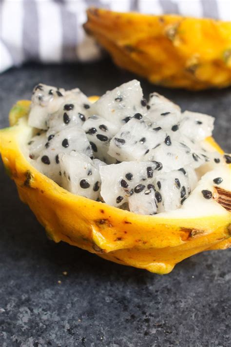 Yellow Dragon Fruit: Benefits, How to Eat and More - TipBuzz