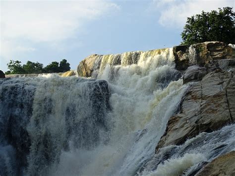 Oxygen ★ Sabyasachi - A Progressive Thought