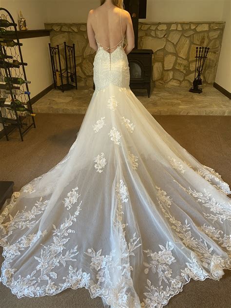 Essense of Australia D2770 New Wedding Dress Save 44% - Stillwhite