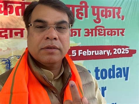BJP leaders cast votes in both Delhi and Bihar elections