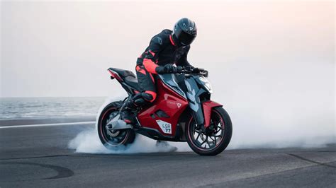 Ultraviolette F77 Mach 2 The future of Indian motorcycling | The Biketlist