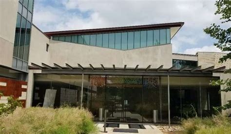 8 Austin Temples To Visit In Order To Experience Serenity!