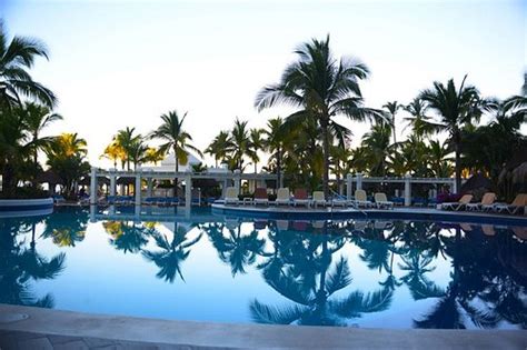 HOTEL RIU EMERALD BAY (Mazatlan) - All-inclusive Resort Reviews, Photos ...