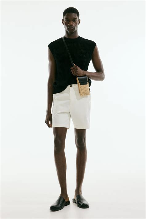 Regular Fit Chino shorts - White - Men | H&M IN